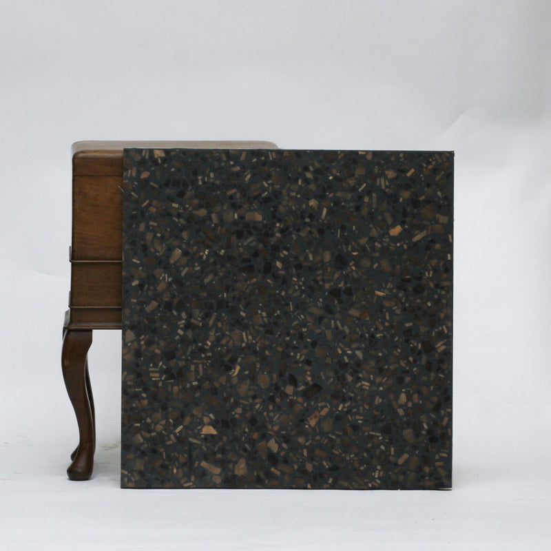 Slate Walnut - 610 x 595mm