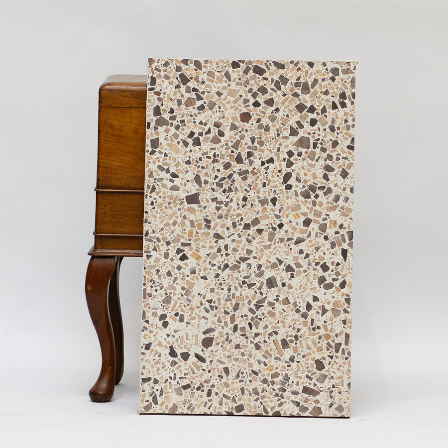 Ivory Cedar & Walnut - 660 x 390mm